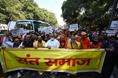 NEW DELHI INDIA 10 Aralık 2024 Sivil Toplum işbirliğiyle 200 'den fazla grup protesto yürüyüşü yürüttü Chanakyapuri' de Hindulara karşı 10 Aralık 2024 'te Yeni Delhi Hindistan' da S.