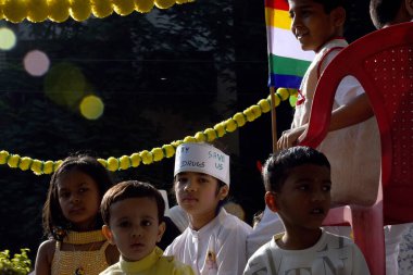 4 Nisan 2023 Noida, Hindistan 'da 4 Nisan 2023 tarihinde Mahavir Jayanti' nin Sektör 27 'deki geçit törenine Noida, Hindistan' da katılmıştır.