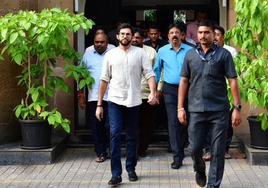 Shivsena UBT leader Aaditya Thackeray meets Mumbai Police Commissioner Vivek Phansalkar at the CP Office Crawford Market on April 19 2023 in Mumbai India  clipart