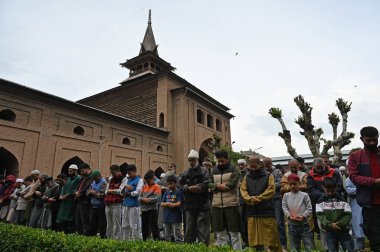 SRINAGAR INDIA APRIL 21 2023 Muslim offer last Friday prayers of the holy fasting month of Ramadan at the Jamia Masjid on April 21 2023 in Srinagar India  clipart