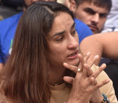 NEW DELHI INDIA APRIL 23 2023 Wrestlers Vinesh Phogat breaks down while addressing a press conference during their protest against the Wrestling Federation of India at Jantar Mantar on April 23 2023 in New Delhi India Wrestlers resumed their protest  clipart