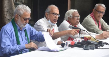 NEW DELHI, INDIA, APRIL 30 2023 - Samyukt Kisan Morcha members Darshan Pal Hannan Mollah Ashok Dhawale and others address a press conference at Press club on April 30 2023 in New Delhi India (Photo by Sonu Mehta Hindustan Times) clipart