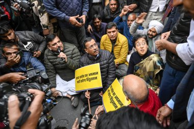 NEW DELHI INDIA DECEMBER 18 2024 Aam Aadmi Party National Convenor Arvind Kejriwal Delhi CM Atishi with AAP party leader Manish Sisodia Sanjay Singh Saurabh Bhardwaj during the protest against Home Minister Amit Shah over his statement concerning Bab clipart