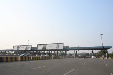 NOIDA INDIA 21 Aralık 2024 Delhi Noida Doğrudan DND geçiş ücreti 21 Aralık 2024 tarihinde Noida Hindistan 'da Yargıtay' ın verdiği kararda, Allahabad Yüksek Mahkemesi 'nin Delhi Noid' deki geçiş ücreti tahsilatını durduran 2016 tarihli kararı onaylandı.