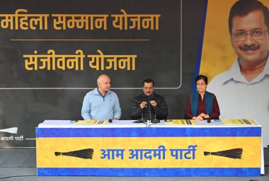 NEW DELHI INDIA DECEMBER 22 2024 Delhi CM Atishi AAP National convenor Arvind Kejriwal Manish Sisodia during a press conference to announce Sanjeevani Yojana and Mahila Samaan yojna on December 22 2024 in New Delhi India Photo by Vipin Kumar Hindusta clipart