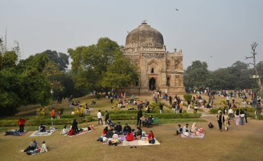 NEW DELHI INDIA DECEMBER 22 2024 Picnic mood at Lodhi Garden as sun shines bright in the afternoon on December 22 2024 in New Delhi India Photo by Vipin Kumar Hindustan Times  clipart