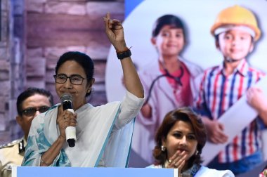 KOLKATA INDIA JANUARY 8 2025 West Bengal Chief Minister Mamata Banerjee addresses to students during Students Week 2025 event on January 8 2025 in Kolkata India Photo by Samir Jana Hindustan Times clipart