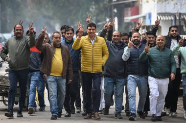 NEW DELHI INDIA JANUARY 16 2025 AAP Candidate from Greater Kailash Constituency Saurabh Bhardwaj arrives to file his Nomination for upcoming Vidhan Sabha Elections at DM office Jamnagar House on January 16 2025 in New Delhi India Photo by Sanchit Kha clipart