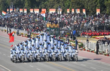 NEW DELHI INDIA JANUARY 26 2025 Hint Ordusu Cesaret İblisleri, Cumhuriyet Günü Geçit Töreni 2025 tarihinde Kartavya Yolu 'nda Yeni Delhi' de Ajay Aggarwal Hindustan Times tarafından çekilmiştir. 