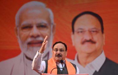 NEW DELHI INDIA HAZİRAN 30 HAZİRAN 2025 BJP Ulusal Başkanı ve Sendika Sağlık Bakanı JP Nadda, yaklaşan D mitinginde Gandhi Nagar adayı Arvinder Singh Lovely ve Krishna Nagar adayı Anil Goyal 'e destek için halka seslendi