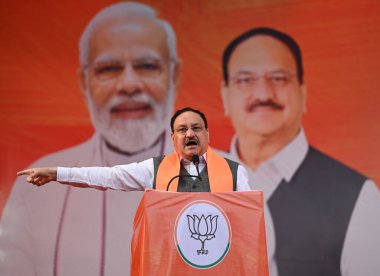 NEW DELHI INDIA HAZİRAN 30 HAZİRAN 2025 BJP Ulusal Başkanı ve Sendika Sağlık Bakanı JP Nadda, yaklaşan D mitinginde Gandhi Nagar adayı Arvinder Singh Lovely ve Krishna Nagar adayı Anil Goyal 'e destek için halka seslendi