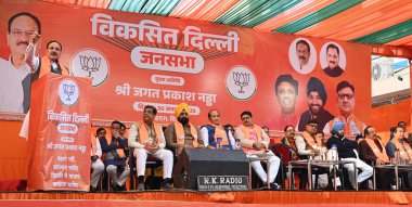 NEW DELHI INDIA HAZİRAN 30 HAZİRAN 2025 BJP Ulusal Başkanı ve Sendika Sağlık Bakanı JP Nadda, yaklaşan D mitinginde Gandhi Nagar adayı Arvinder Singh Lovely ve Krishna Nagar adayı Anil Goyal 'e destek için halka seslendi