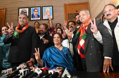 CHANDIGARH INDIA JANUARY 30 2025 Newly elected Mayor of Chandigarh Harpreet Kaur Babla assumed office in the presence of BJP Chandigarh President Jatinderpal Malhotra senior leader Sanjay Tandon and other MC councilors at the Municipal Corporation of clipart