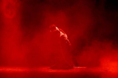 NEW DELHI INDIA FEBRUARY 12. 2025 Aura Sanatçısı The Group, Viren Basoya ve Sapna Basoya 'nın 25. Bharat Rang Mahotsav tarafından 12 Şubat 2025' te Shri Ram Center Auditorium Mandi House 'da yazılan Hintçe 7: 40 Bayanlar Özel Oyunu' nu sahneledi. 