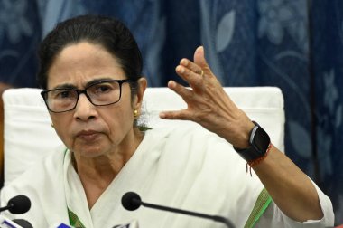 KOLKATA INDIA FEBRUARY 12. 2025 Devlet Bakanı Mamata Banerjee 12 Şubat 2025 tarihinde Batı Bengal Yasama Meclisi 'nde yapılan basın toplantısında Samir Jana Hindustan Times tarafından çekilmiştir.