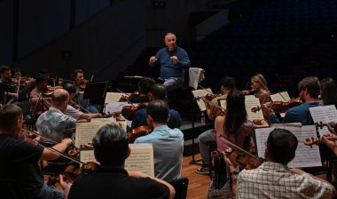 MUMBAI INDIA FEBRUARY 12 2025 Mark Elder the British conductor conducted rehearsals with the Symphony Orchestra of India for the first time at the National Centre for the Performing Arts NCPA on February 12 2025 in Mumbai India Photo by Raju Shinde H clipart