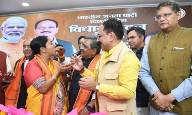 NEW DELHI, INDIA - FEBRUARY 19, 2025: Delhi Genel Bakanı, BJP lideri Ravi Shankar Prasad, OP Dhankar, Delhi BJP başkanı Baijayant Panda, Delhi BJP başkanı Virendra Sachdeva 