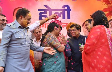 Delhi BJP Holi Milan kutlamaları sırasında 11 Mart 2025 Delhi BJP Başkanı Virendra Sachdeva Kabine Bakanı Piyush Goyal ve Delhi Baş Bakanı Rekha Gupta ve Delhi kabine bakanları ve diğer üst düzey liderler Delhi BJP Holi Milan kapalı
