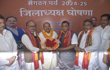 GHAZIABAD, INDIA - 16 Mart 2025 'te Bharatiya Janata Partisi, Hindistan' ın Gaziabad kentinde, Raj Nagar Extension 'ın yeni belediye başkanı olarak Mayank Goel' i seçti. 