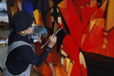 NEW DELHI, INDIA - JANUARY 7: (EDITOR 'IN Notu: Bu Hintli sanatçı Paresh Maity' nin özel bir görüntüsü) 7 Ocak 2025 tarihinde Hindistan 'ın Yeni Delhi kentinde HT City ile yaptığı röportaj sırasında poz verir.. 