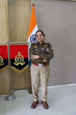 NEW DELHI, INDIA - 7 Mart 2025: (EDITOR 'un Notu: (Hindustan Times' ın özel görüntüsü) Laxmi Singh, Ek Genel Müdür (ADG), Gautam Buddha Nagar Polis Komiseri, Uluslararası Kadınlar Günü 