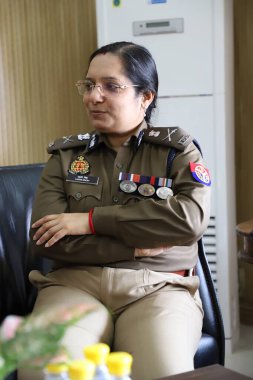 NEW DELHI, INDIA - 7 Mart 2025: (EDITOR 'un Notu: (Hindustan Times' ın özel görüntüsü) Laxmi Singh, Ek Genel Müdür (ADG), Gautam Buddha Nagar Polis Komiseri, Uluslararası Kadınlar Günü 