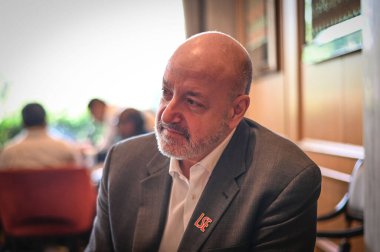 NEW DELHI, INDIA - 26 Mart 2025 'te Taj Mansingh Hotel' de Hindistan Times 'a verdiği özel röportajda Londra Ekonomi Fakültesi Başkan Yardımcısı Larry Kramer 