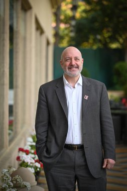 NEW DELHI, INDIA - 26 Mart 2025 'te Taj Mansingh Hotel' de Hindistan Times 'a verdiği özel röportajda Londra Ekonomi Fakültesi Başkan Yardımcısı Larry Kramer 