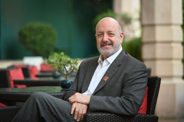 NEW DELHI, INDIA - 26 Mart 2025 'te Taj Mansingh Hotel' de Hindistan Times 'a verdiği özel röportajda Londra Ekonomi Fakültesi Başkan Yardımcısı Larry Kramer 