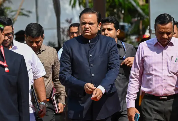 MUMBAI, INDIA - Maharashtra Yasama Meclisi Başkanı Rahul Narvekar, 26 Mart 2025 'te Hindistan' ın Mumbai kentinde yapılan Maharashtra Yasama Meclisi oturumunun son gününe katıldı.. 