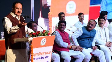 NEW DELHI, INDIA - 29 Mart 2025: BJP Ulusal Başkanı J.P. Nadda ile birlikte Delhi BJP Başkanı Virendra Sachdeva, Yol Bakanlığı, Ulaştırma ve Otoyollar ve Kurumsal İşler Bakanlığı Harsh Malhotra, Milletvekili Manoj Tiwari ve diğer BJP Liderleri 