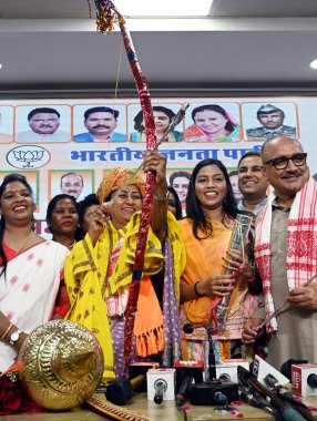 NEW DELHI, INDIA - 30 Mart 2025 tarihinde Hindistan 'ın Yeni Delhi kentinde düzenlenen Rajasthan Diwas kutlamaları sırasında Delhi Genel Sekreteri Rekha Gupta. 