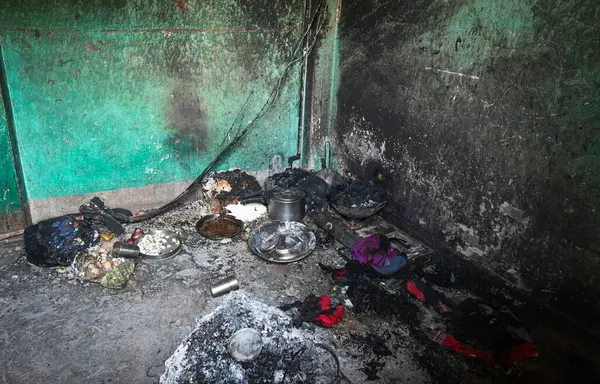 Doğu Punjabi 'nin Manohar Park bölgesinde 31 Mart 2025' te Hindistan 'ın Yeni Delhi kentinde çıkan yangında iki çocuğun yanarak öldüğü yer..