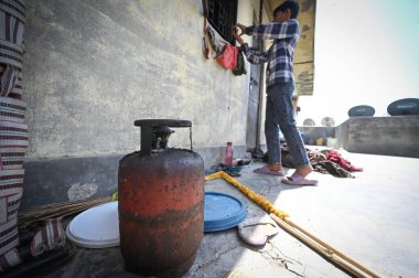 Doğu Punjabi 'nin Manohar Park bölgesinde 31 Mart 2025' te Hindistan 'ın Yeni Delhi kentinde çıkan yangında iki çocuğun yanarak öldüğü yer..