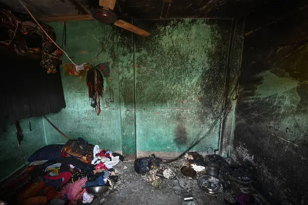 Doğu Punjabi 'nin Manohar Park bölgesinde 31 Mart 2025' te Hindistan 'ın Yeni Delhi kentinde çıkan yangında iki çocuğun yanarak öldüğü yer..