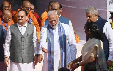 NEW DELHI INDIA 14 NİSAN 2025 Hindistan Başkanı Droupadi Murmu Hindistan Başkan Yardımcısı Jagdish Dhankar Başbakan Yardımcısı Narendra Modi Lok Sabha Sözcüsü Om Birla Sağlık Bakanı JP Nadda Baba 'nın doğum yıldönümü kutlamaları sırasında