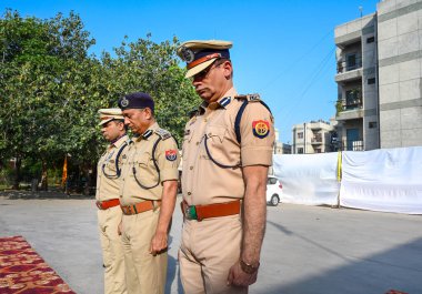 NOIDA INDIA APRIL 14 Nisan 2025 Gautam Budh Nagar İtfaiye Departmanı, 14 Nisan 2025 tarihinde Noida Hindistan 'da 2. İtfaiye Bölümü' nde hayatını feda eden tüm cesur itfaiyecilere saygılarını sunmak için İtfaiye Günü 'nü kutluyor.