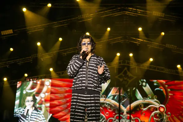 NEW DELHI, INDIA - 23 Mart 2025: Bollywood şarkıcısı Sonu Nigam, Delhi Teknoloji Üniversitesi (DTU), Rohini kampüsünde düzenlenen yıllık kültür festivali Engifest 25. (Fotoğraf: Raajessh Kashyap / Hindustan Times)