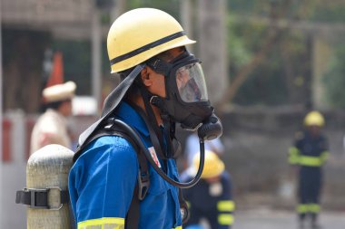 GURUGRAM INDIA 20 Nisan 2025 İtfaiyeciler, 20 Nisan 2025 'te Hindistan Gurugram Fotoğrafı: Parveen Kumar Hindustan Time