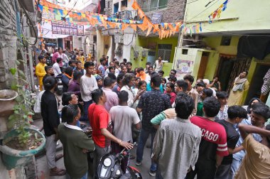 YENİ DELHI INDIA AYI 20 Nisan 2025 Seelampur Bölgesi sakinleri bıçaklanarak öldürüldüğü iddia edilen 17 yaşındaki bir çocuğun 20 Nisan 2025 tarihinde Yeni Delhi Hindistan 'da öldürülmesini protesto etti.