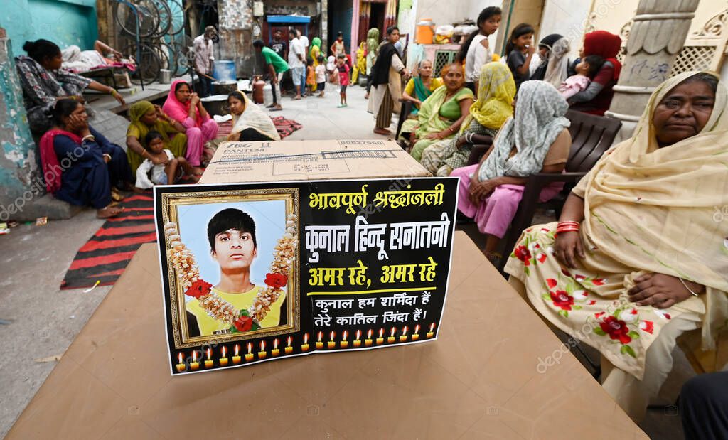 NEW DELHI INDIA APRIL 20 2025 Local Residents of Seelampur area protest against the death of a 17 year Old who was allegedly stabbed to death few days ago on April 20 2025 in New Delhi India According to police officials information about the stabbin