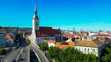 Tarihi St. Martin Katedrali-Bratislava Hava Aracı Fotoğrafı, Slovakya.