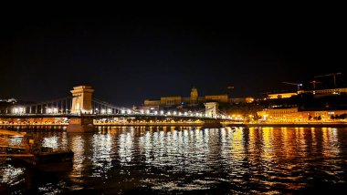 Tuna Nehri ve Budapeşte 'nin Gece Fotoğrafı, Macaristan Şehri