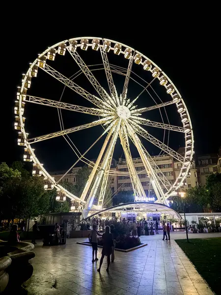 stock image The Budapest Eye, also known as the Budapest Ferris Wheel, is a popular attraction located in the heart of Budapest, Hungary. 