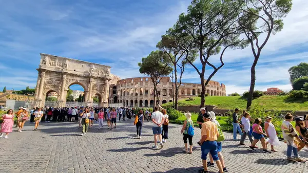 Arch Konstantin ve colosseum