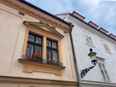Bratislava Eski Kasabası, Slovakya 'da tarihi mimari detayları olan bir bina.
