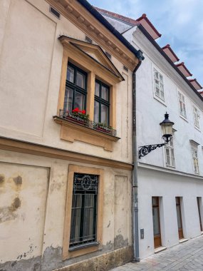 Bratislava Eski Kasabası, Slovakya 'da tarihi mimari detayları olan bir bina.