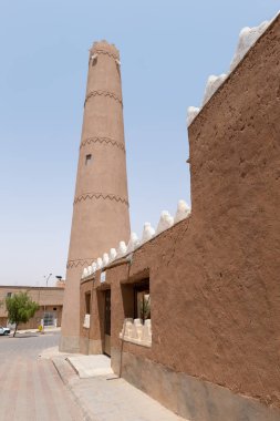 Suudi Arabistan 'ın Shaqra Miras Köyü geleneksel Necdi kiremit mimarisini, tarihi binaları ve kültürel simgeleri gösteriyor. 