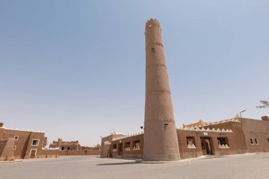 Suudi Arabistan 'ın Shaqra Miras Köyü geleneksel Necdi kiremit mimarisini, tarihi binaları ve kültürel simgeleri gösteriyor. 