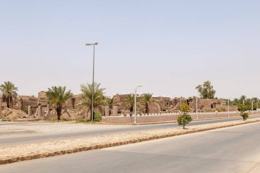 Jalajil Heritage Village is located in the town of Jalajil, Saudi Arabia and offers a glimpse into the traditional Najdi lifestyle and architecture.
